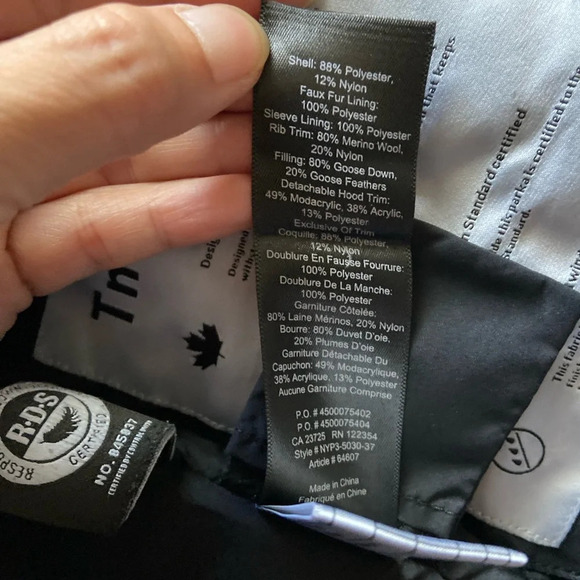 TNA Vail Aritzia Black hooded short Down merino wool parka Sz XS - Picture 9 of 11